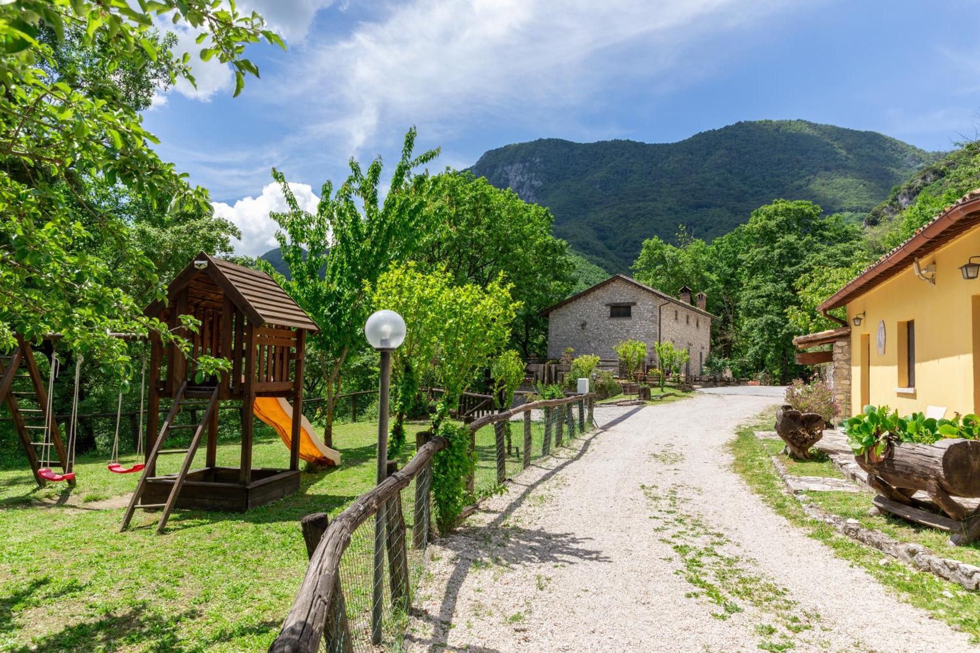 Agriturismo La Ferrera Varco Sabino Dış mekan fotoğraf