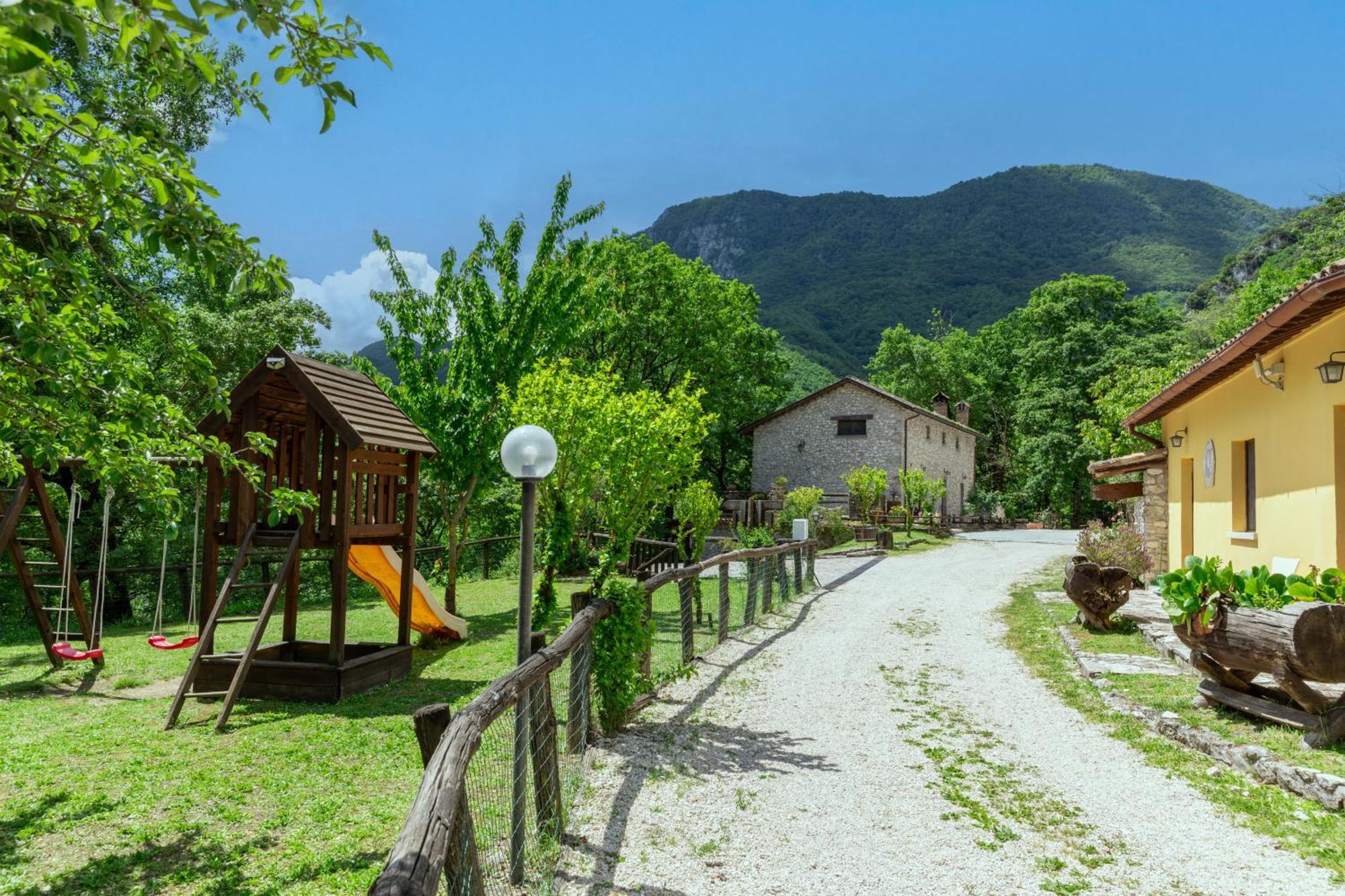 Agriturismo La Ferrera Varco Sabino Dış mekan fotoğraf